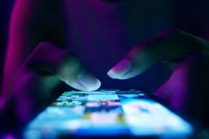 Reform UK Voters See Fewer Social Posts, Study Finds