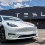 Tesla Shares Extend Losing Streak as Catalysts Fade