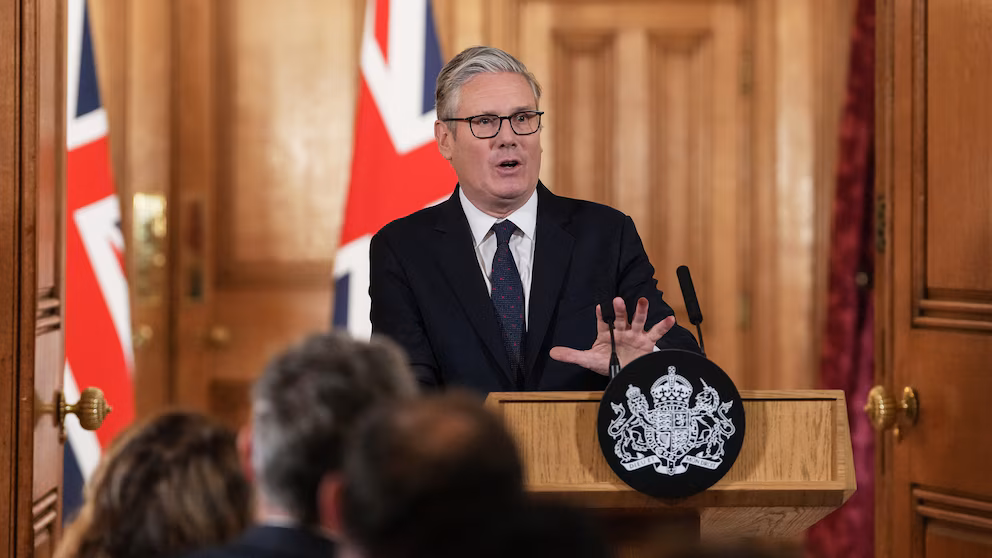 Starmer pushes UK social media ban