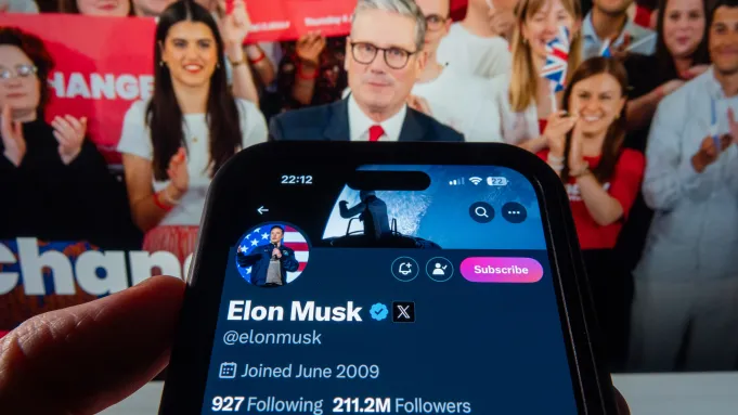 UK Enacts Under 16 Social Media Ban Law