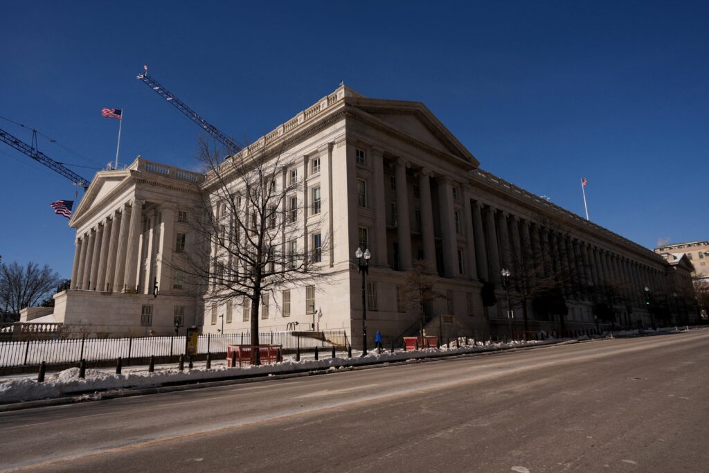 US Treasuries Foreign Holdings Fall in June