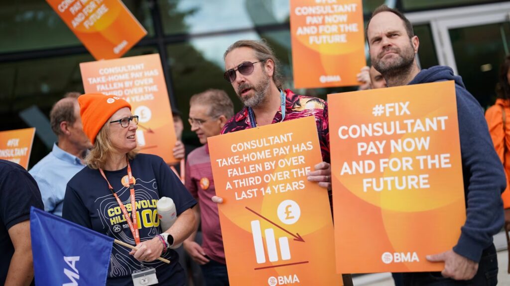 NHS Consultants Prepare For Weekend Strike Action