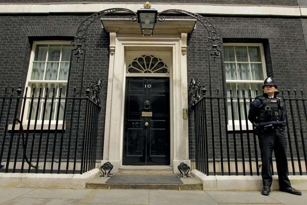 Starmer Faces Growing Labour Party Pressure